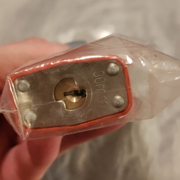 Regal Safety Lock w/ Keys NWT - Picture 5 of 5